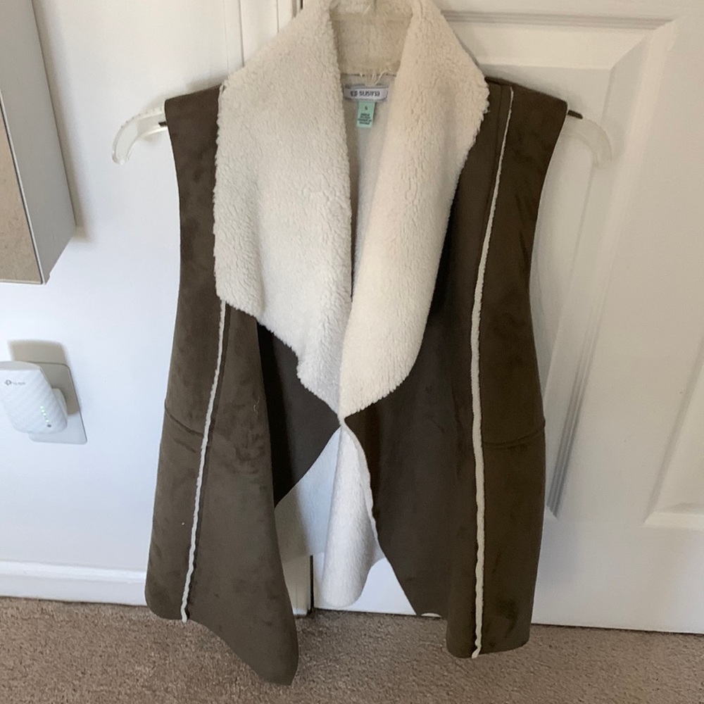 Soft Sherpa vest